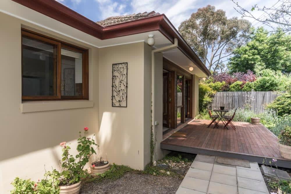 3 Bdrm 2 Bthrm House Close To Canberra Cbd & Anu Экстерьер фото