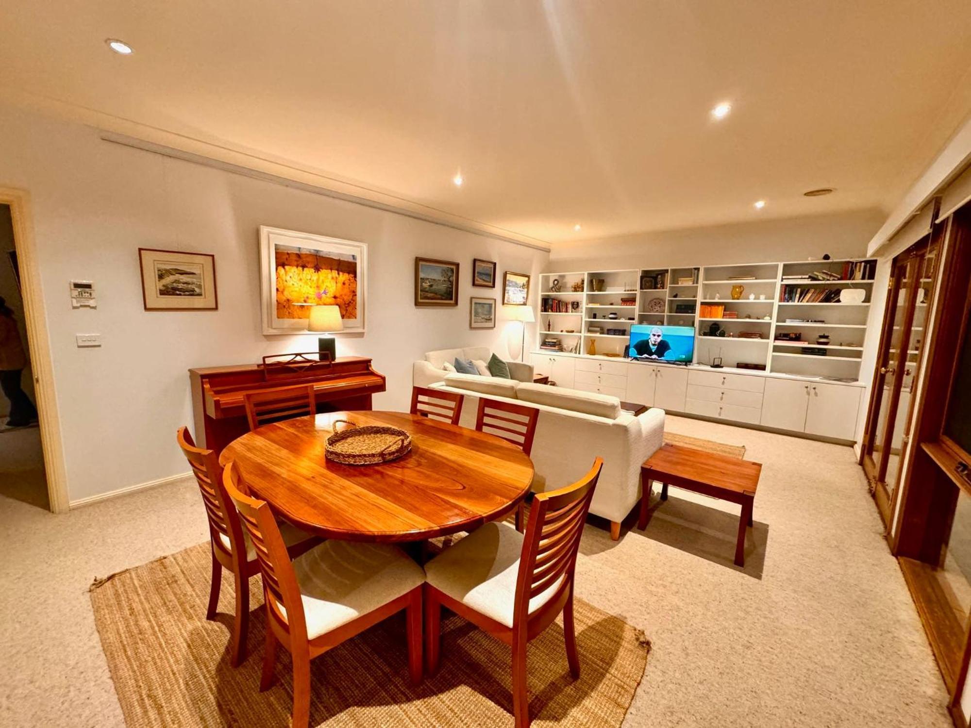 3 Bdrm 2 Bthrm House Close To Canberra Cbd & Anu Экстерьер фото